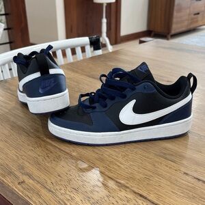 Nike Kids' Black and Navy Sneakers
